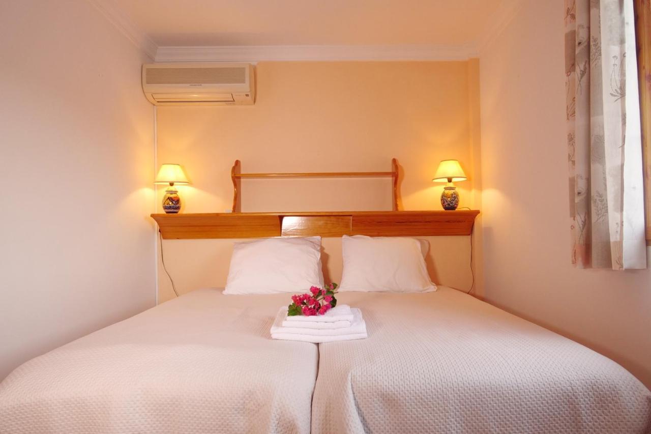 Bed and Breakfast Casa Estrella De Salia à Alcaucín Extérieur photo